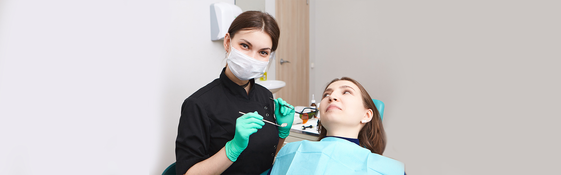 How to Find an Emergency Dentist on Weekends